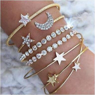 4 Pcs Charme Cristal De Ouro Pulseiras Para As Mulheres Coração Estrela Lua Pulseira Conjunto Feminino Moda Jóias Mão