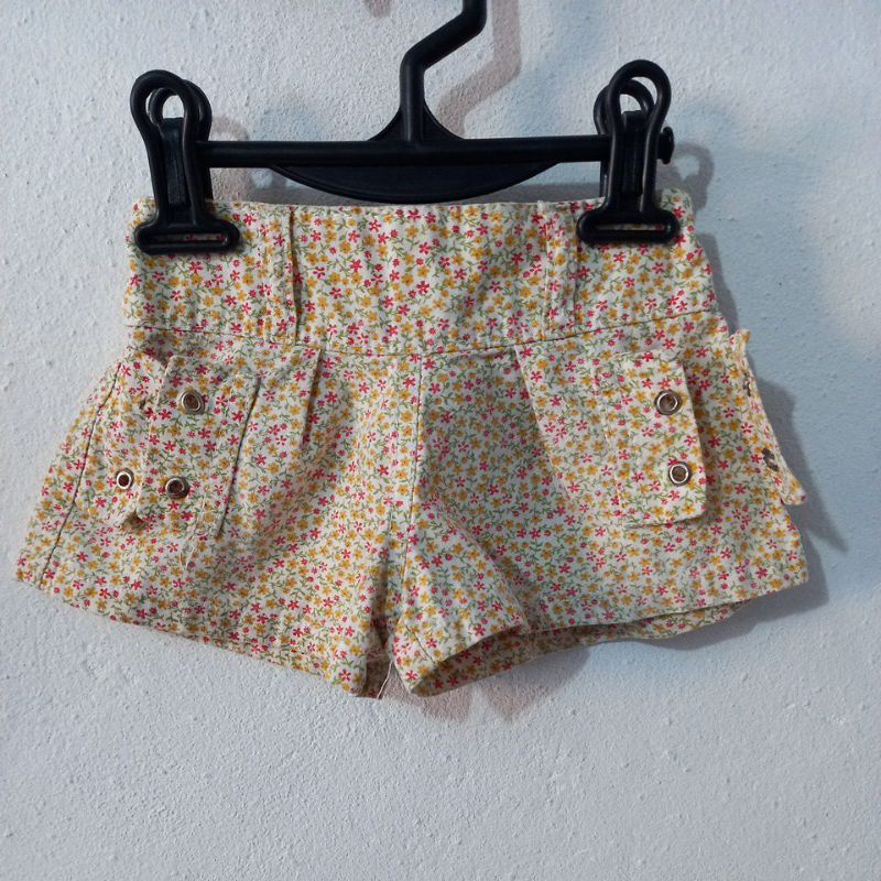 short flores usado infantil
