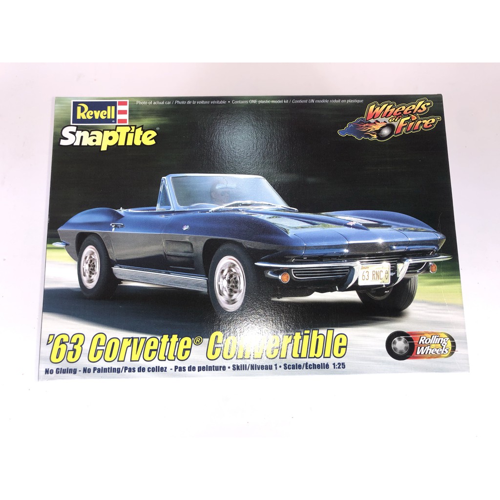 Kit de Plastimodelismo - Corvette Sting Ray Convertible 1963 - Snaptite - Revell 1/24