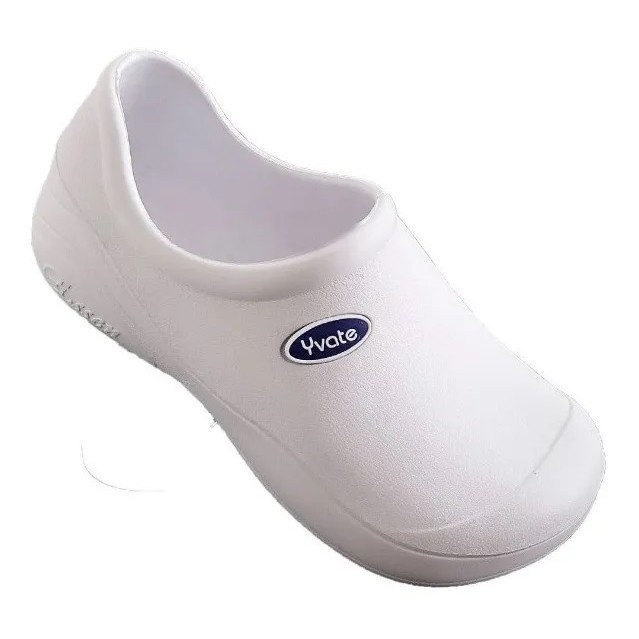 crocs feminino fechado