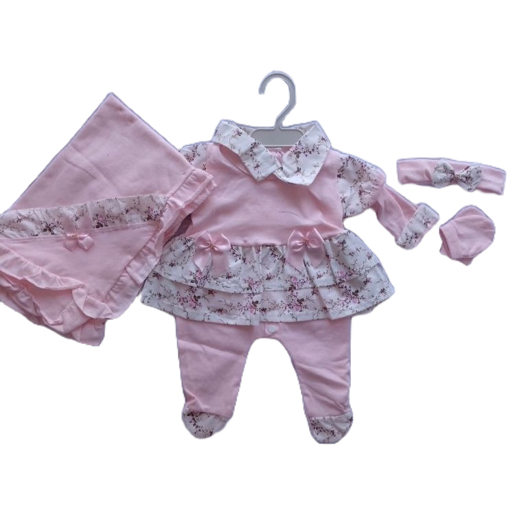 Saida Maternidade bebe menina