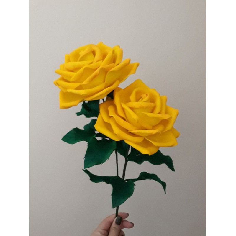 Rosas em EVA/ flores em EVA/ flores artificiais/decoração, arranjos, festa,  casamento, lembrançinhas | Shopee Brasil