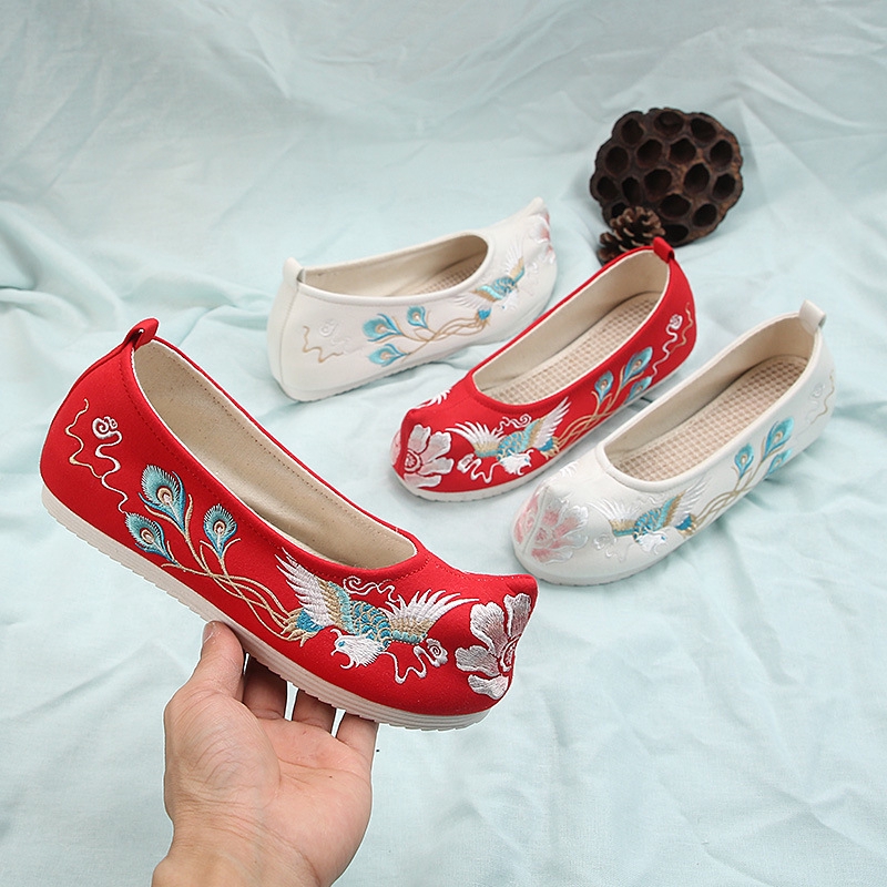 sapatos chineses antigos