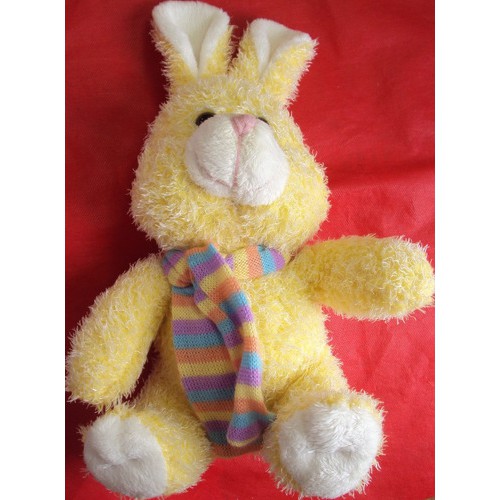 Coelho Em Pelúcia Usando Cachecol  - A59