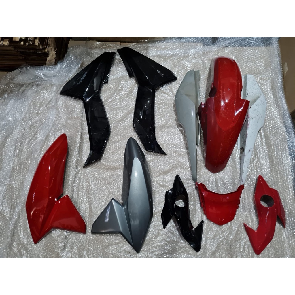 Kit Carenagem Titan 160 ( Laterais, abas, Paralama, bananinhas) Rabeta fan 160 ( Peças para pintura sem opção de cor)