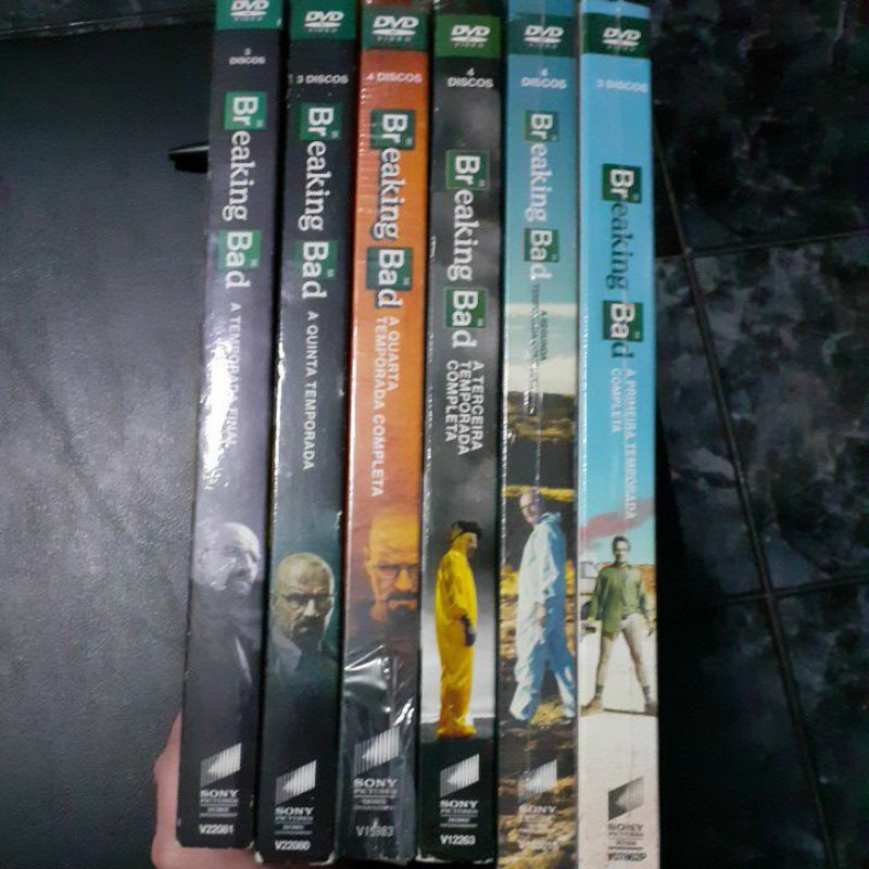 COLEÇÃO COMPLETA BREAKING BAD BOXES EM DVD (6 ESTOJOS)