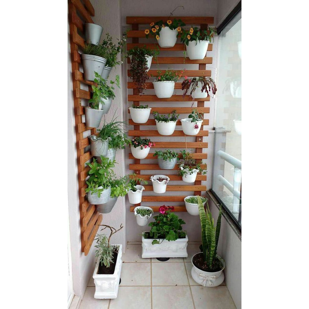 Painel Vertical treliça de Madeira para horta em varanda kit com 02 treliça  | Shopee Brasil