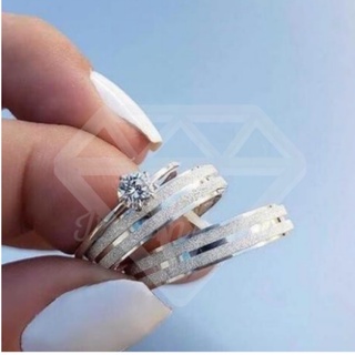 Par De Aliança Com Solitário E Caixa De Veludo Namoro Compromisso Diamantada Chanfrada