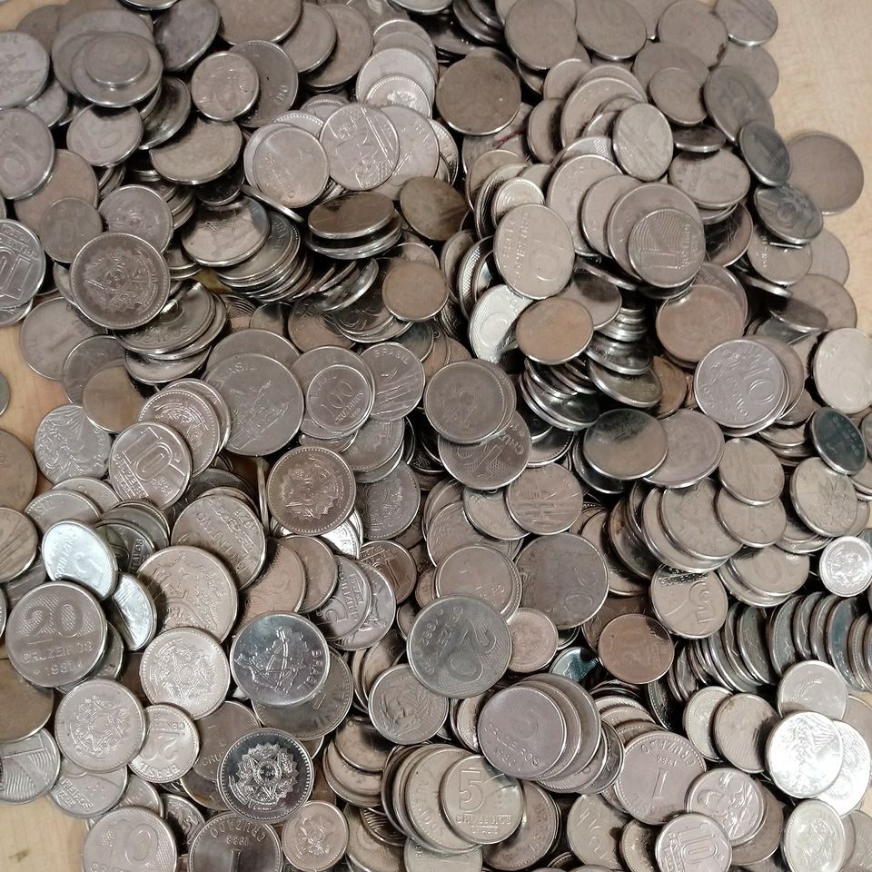 Lote 1000 moedas antigas excelente estado | Shopee Brasil