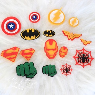 Aplique Simbolos Super Herois em Feltro - 5 unidades - Tamanho a escolher - Batman, Mulher Maravilha, Homem Aranha, Homem de Ferro, Flash, Hulk, Super Men, Capitão America.
