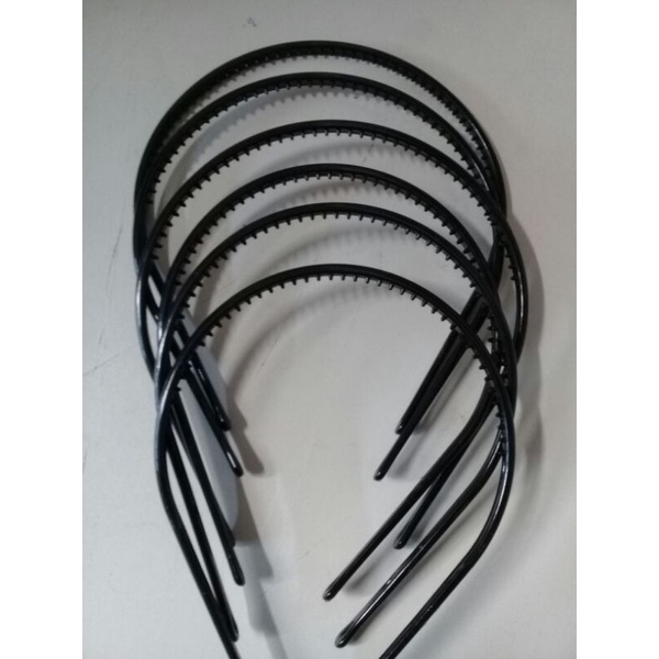 Kit tiara preta acrílico lisa com 12 unidades em Oferta na Shopee