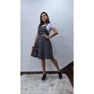 Jardineira Salopete Moda Evangelica Feminina Plus Size Quadriculada Preta