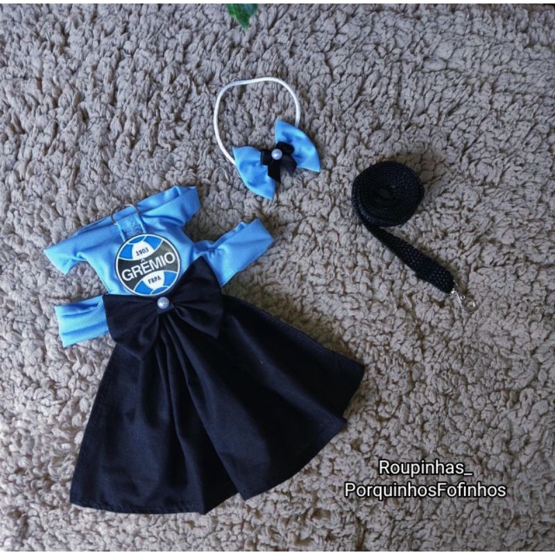roupa pet vestido time + laço + alça de passeio Grêmio para mini coelho, porquinho da india e cachorro de pequeno porte