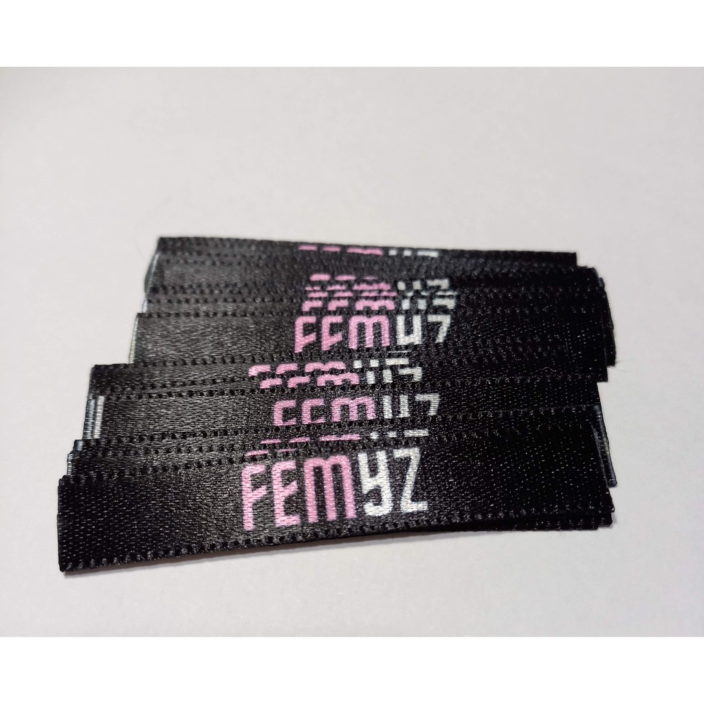 Etiqueta Tecido Cetim Personalizada - 6x1cm - 100und em Oferta na Shopee