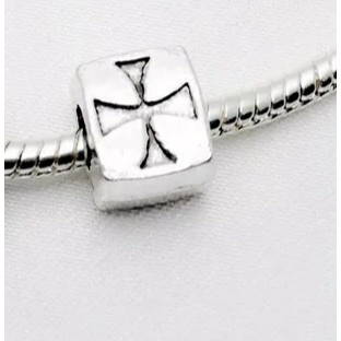 Berloque  Cruz de Malta Portugal Charm para Bracelete e Pulseiras