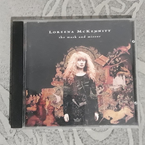 CD LORENA MCKENNITT - THE MASK AND MIRROR - EM ÓTIMO ESTADO