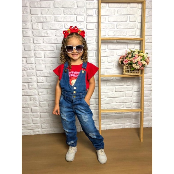 Jardineira macacão jeans longo com suspensórios 3 botões