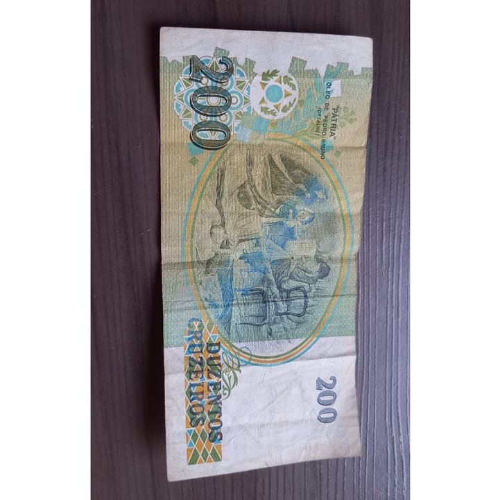 Nota de Dinheiro Antiga - 200 Cruzeiros