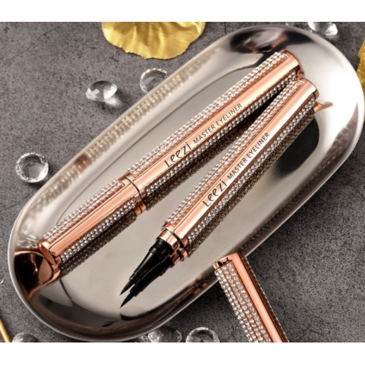 Delineador P/ Olho Caneta A Prova D'água 24hs Longa Duração em Oferta na Shopee