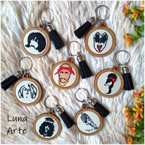 Chaveiro Cantores Personalizado Minimalista - Jonh Lennon  Kiss - Tupac - Slash - Freddie Mercury Música - Cantores