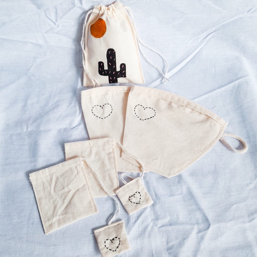 2 filtros de café + 2 sachês de chá + 1 saco organizador (20×15cm) pintura orgânica /reutilizável