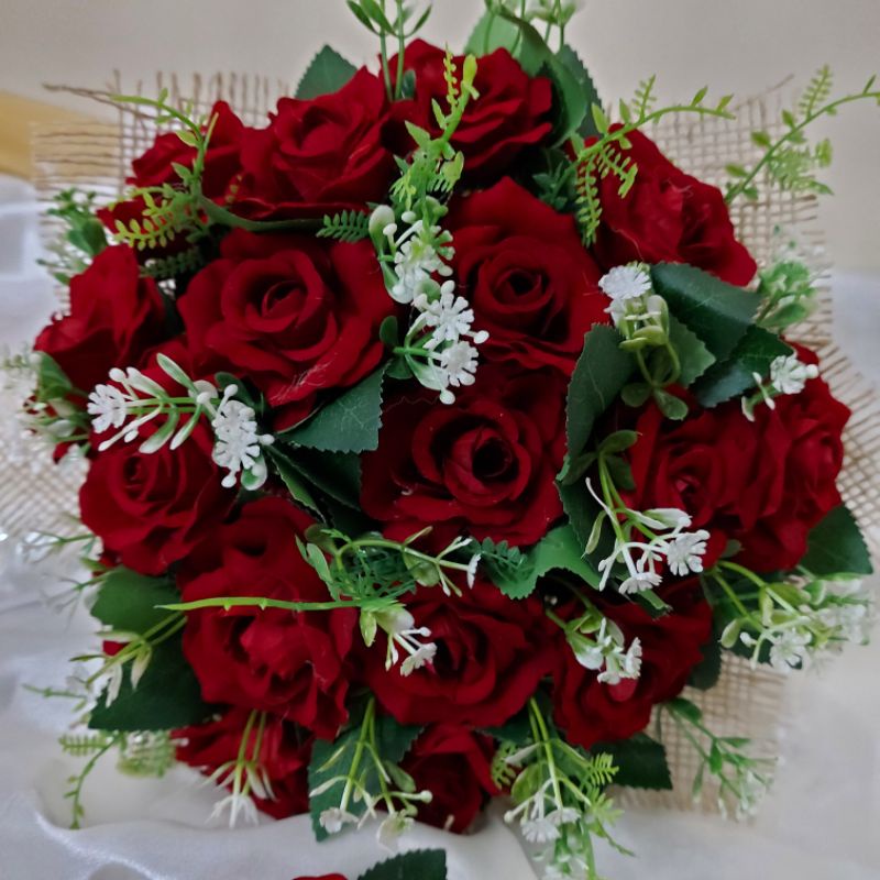 Buquê de Noiva flores artificiais vermelha aveludada | Shopee Brasil