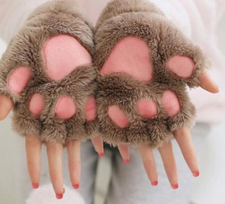 Um Par De Luvas Femininas De Pelúcia Com Garra De Urso Macio E Meio Dedo Luvas De Pata De Gato