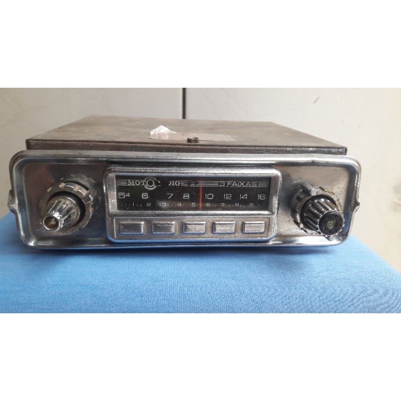 Radio de carro antigo motoradio funcionando perfeitamente