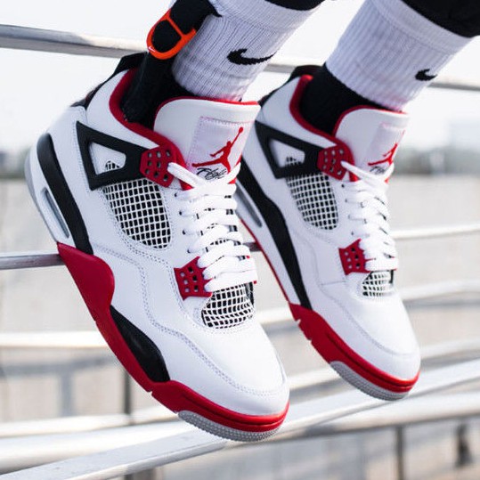 nike jordan aj4