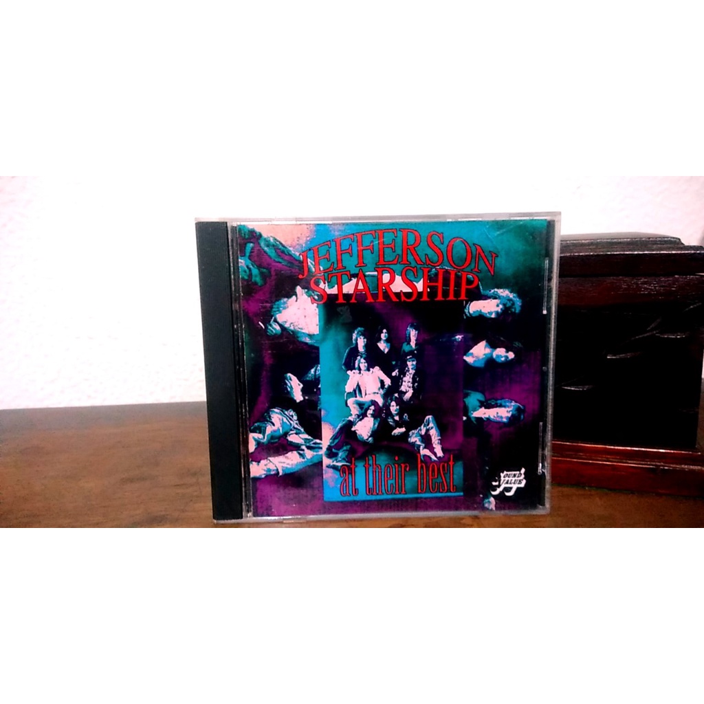 CD JEFFERSON  STARSHIP - AT THEIR BEST (MADE IN  USA)