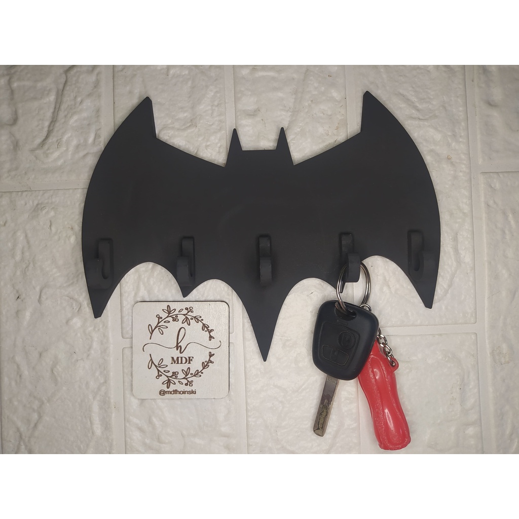 Porta chaves porta coleiras porta panos de prato geek nerd modelo BATMAN em MDF 6mm preto fosco