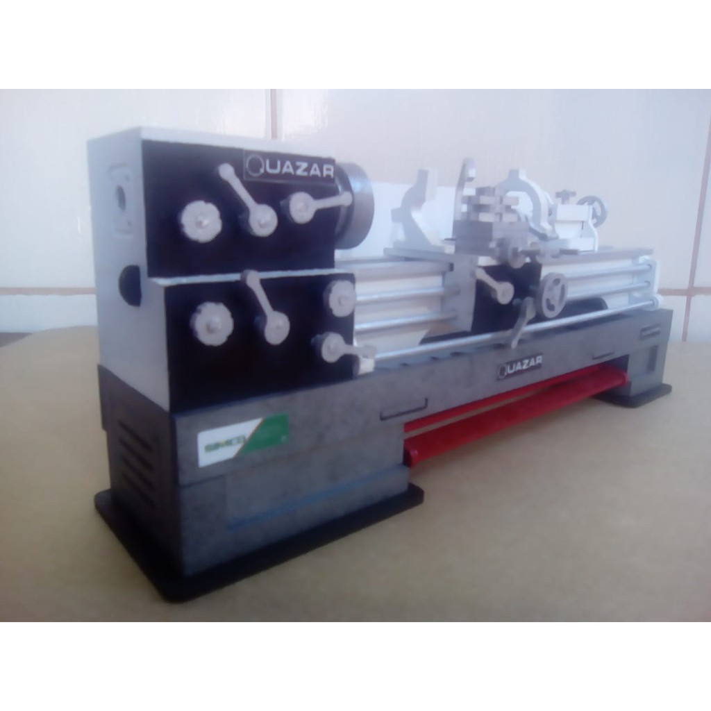 Miniatura de Torno Mecânico em MDF (Quazar)