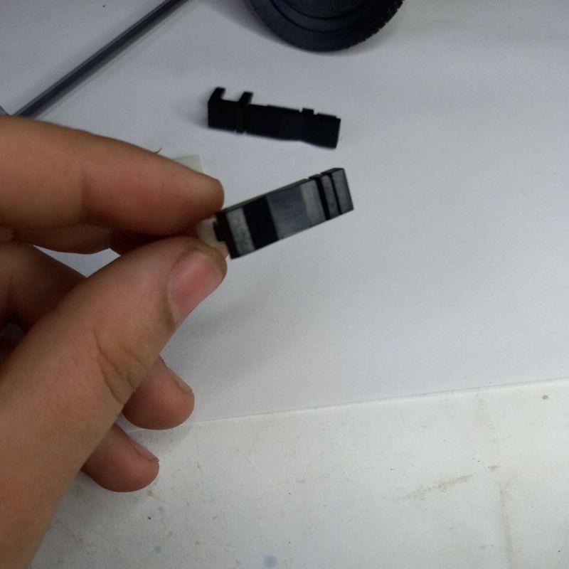 Botões  do aparelho  de som Philips F1120 usado