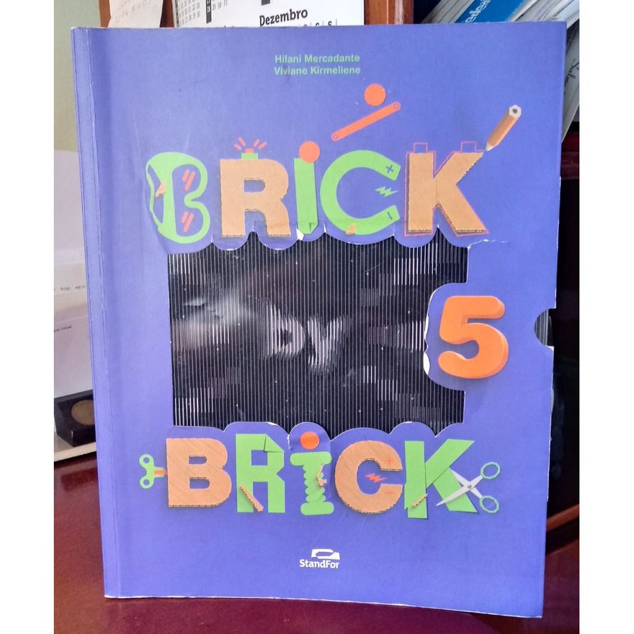 Livro Brick 5 Com CD; Hilani Mercadante; Viviane Kirmeliene