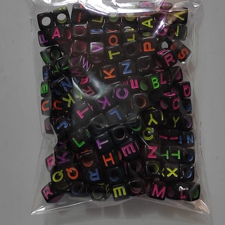 Entremeio Quadrado Letra Infantil 6mm Cor Preto com letras neon coloridas- Com  200 Peças - Planeta das artes
