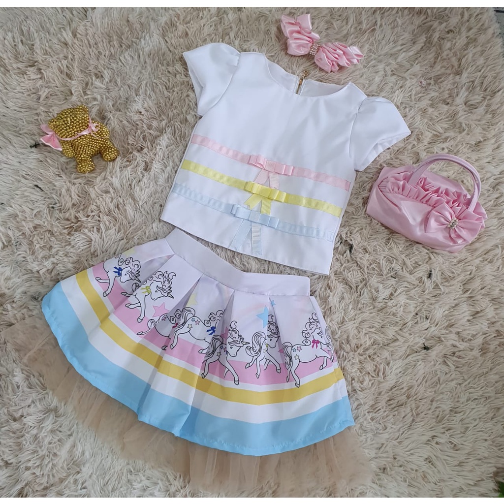 Conjunto Unicórnio Blusa e Saia Infantil Menina - Laço