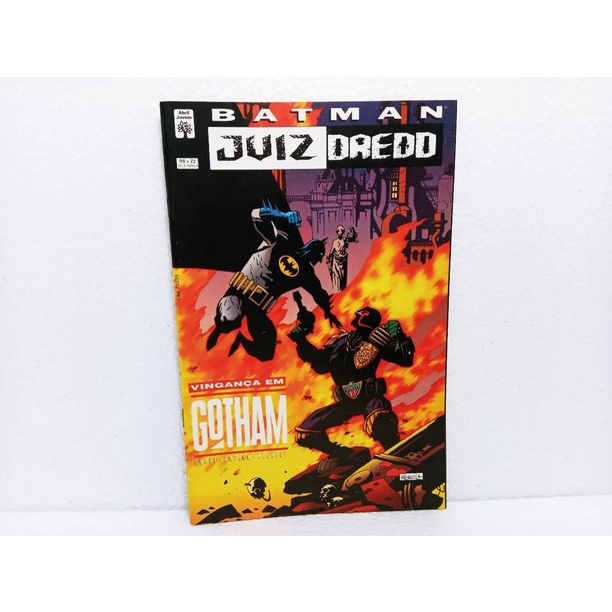 Gibi HQ Batman / Juiz Dredd - Vingança Em Gotham (1995) Grant, Wagner, Kennedy
