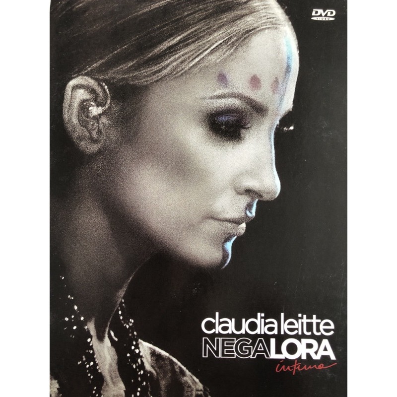 Claudia Leitte Nega Lora