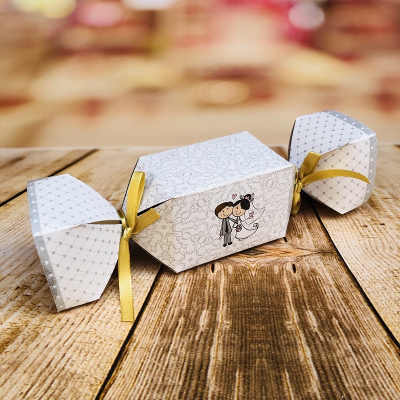 10 Caixa Bombom Caixa Bala Surpresa Doce festa TEMA NOIVINHOS 47.4 em Oferta na Shopee