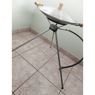 Tacho Disco de Arado 38cm Feito Em Aço Carbono e Tampa de Alumínio Tripé Removível Com Fogareiro  Flex Gás/Álcool