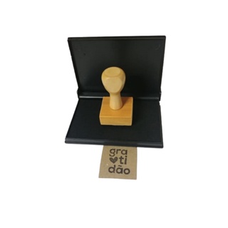 Carimbo 4x4  Cm Personalizado + Carimbeira Para Sacola Kraft em Oferta na Shopee