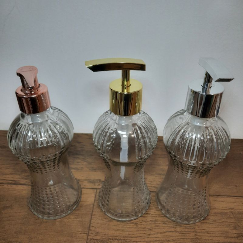 2 Saboneteira de Vidro Cinturinha 250ml Super Luxo dourada ou prata e luxo rosé ou dourada.