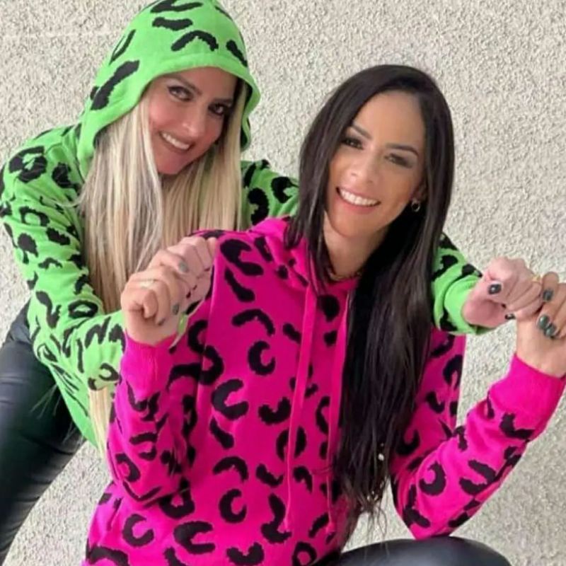 Blusa Tricô Onça Com Touca