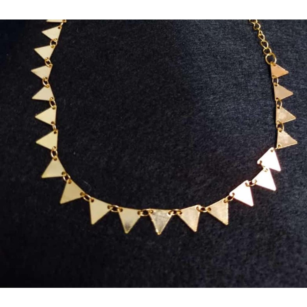 triangle choker