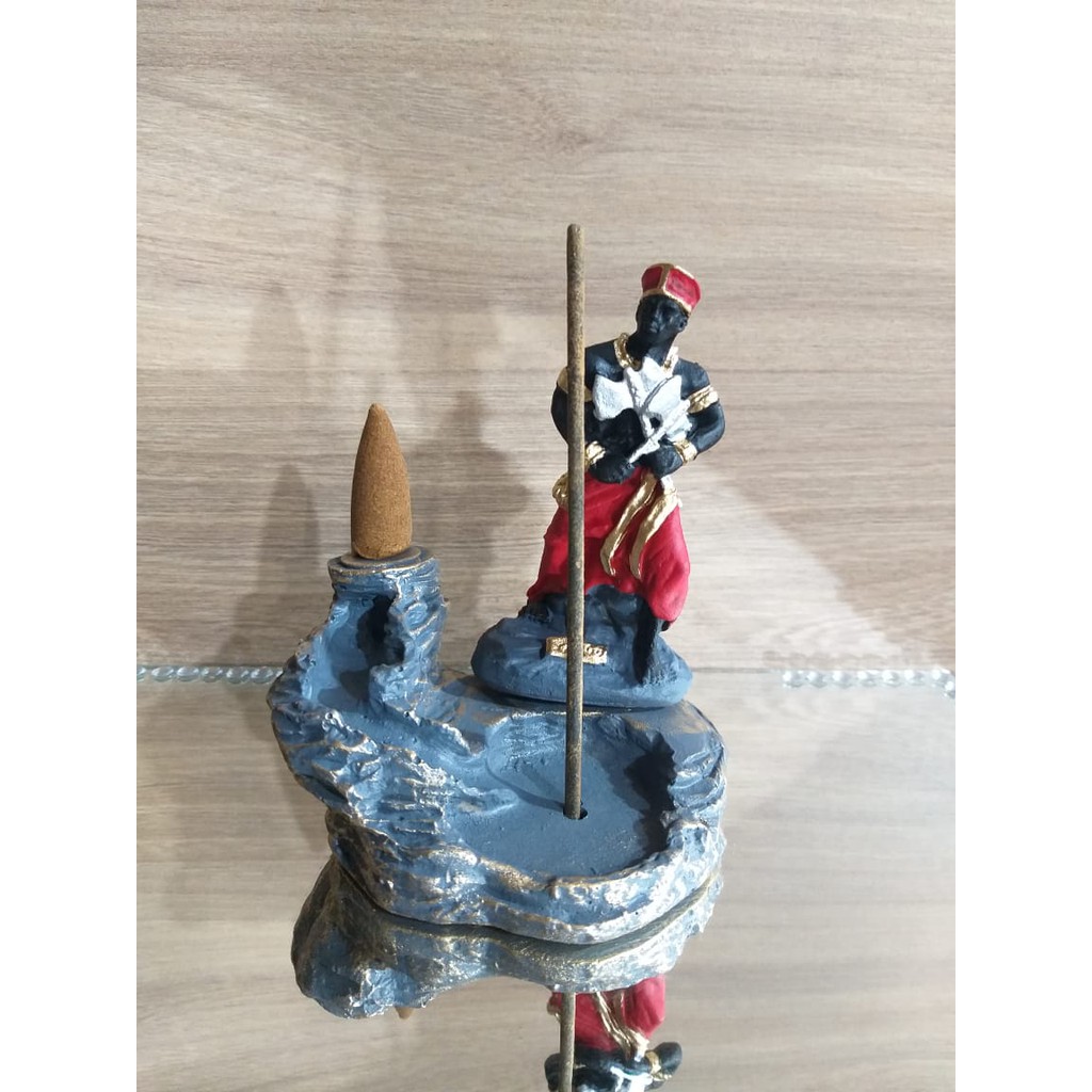 Incensário Cascata Com Orixá Xangô 10cm Em Resina em Oferta na Shopee