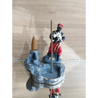 Incensário Cascata Com Orixá Xangô 10cm Em Resina em Oferta na Shopee