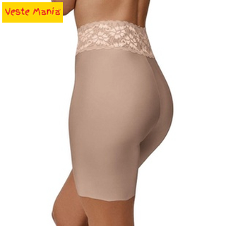 Bermuda Rendada Virtuel Demillus 094499 - Em microfibra elástica plus. Bainha sem costura. Renda elástica larga na cintura