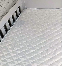 Capa Protetora Colchão Mini Berço Impermeável Branco Matelassê  90 cm x 60 cm