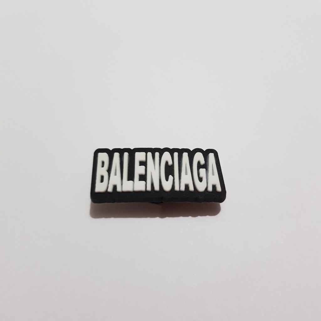 Pin/Jibbitz/Charm para Crocs Logo Marca Grife Balenciaga Shopee Brasil