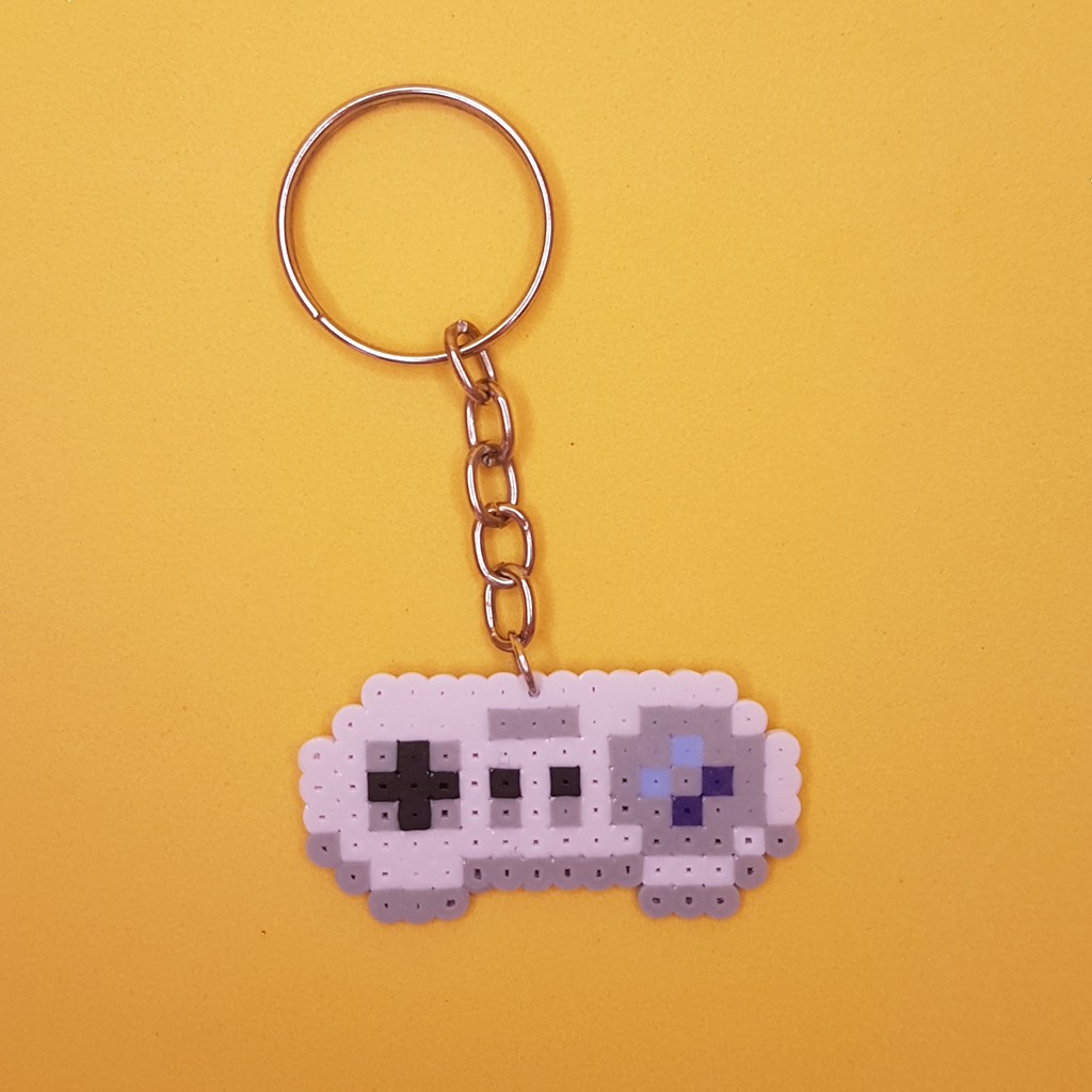Chaveiro/ Pin/ Bottom/ Ímã Controle de Super Nintendo SNES - Pixel Art/ Pixel Arte/ Perler Beads